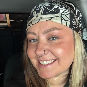 Meet your Posher, Alix